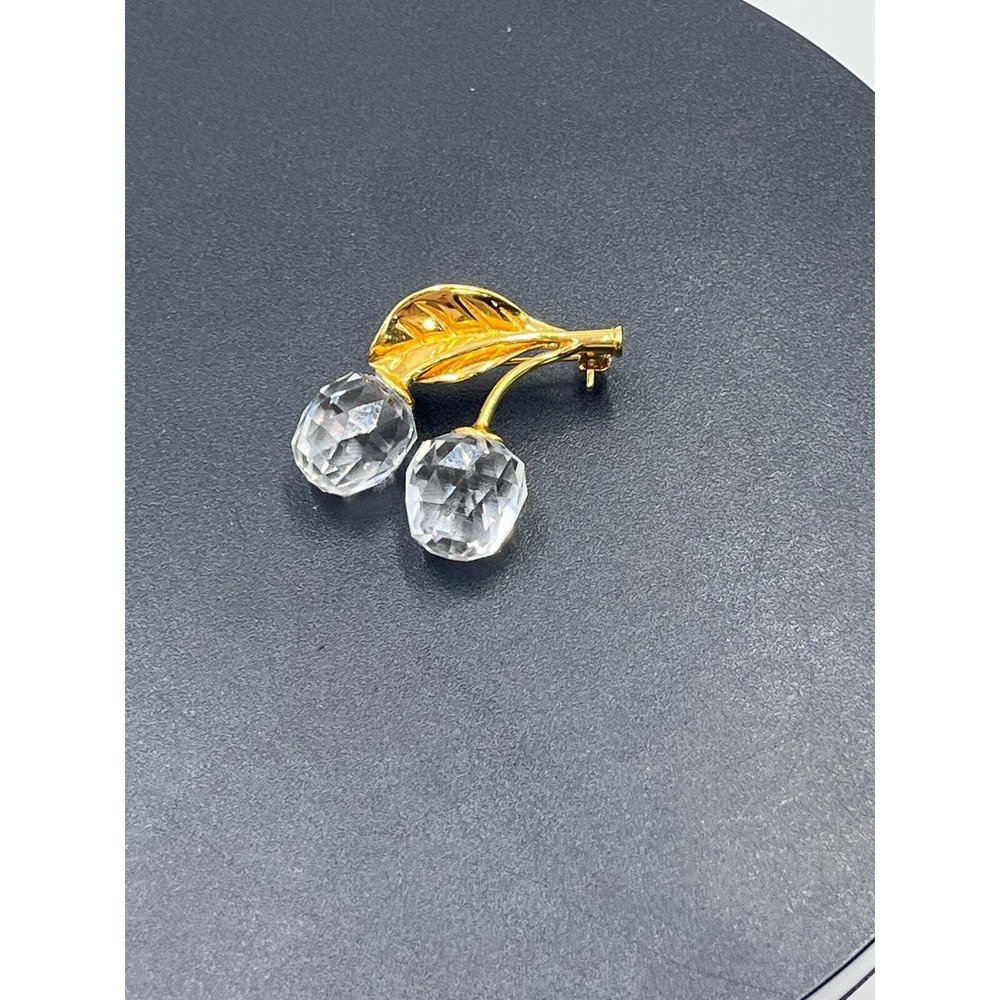 Swarovski Swan Signed Sparkling Crystal Cherry Gold‎ Plated Dangle Pin Brooch - Picture 13 of 13